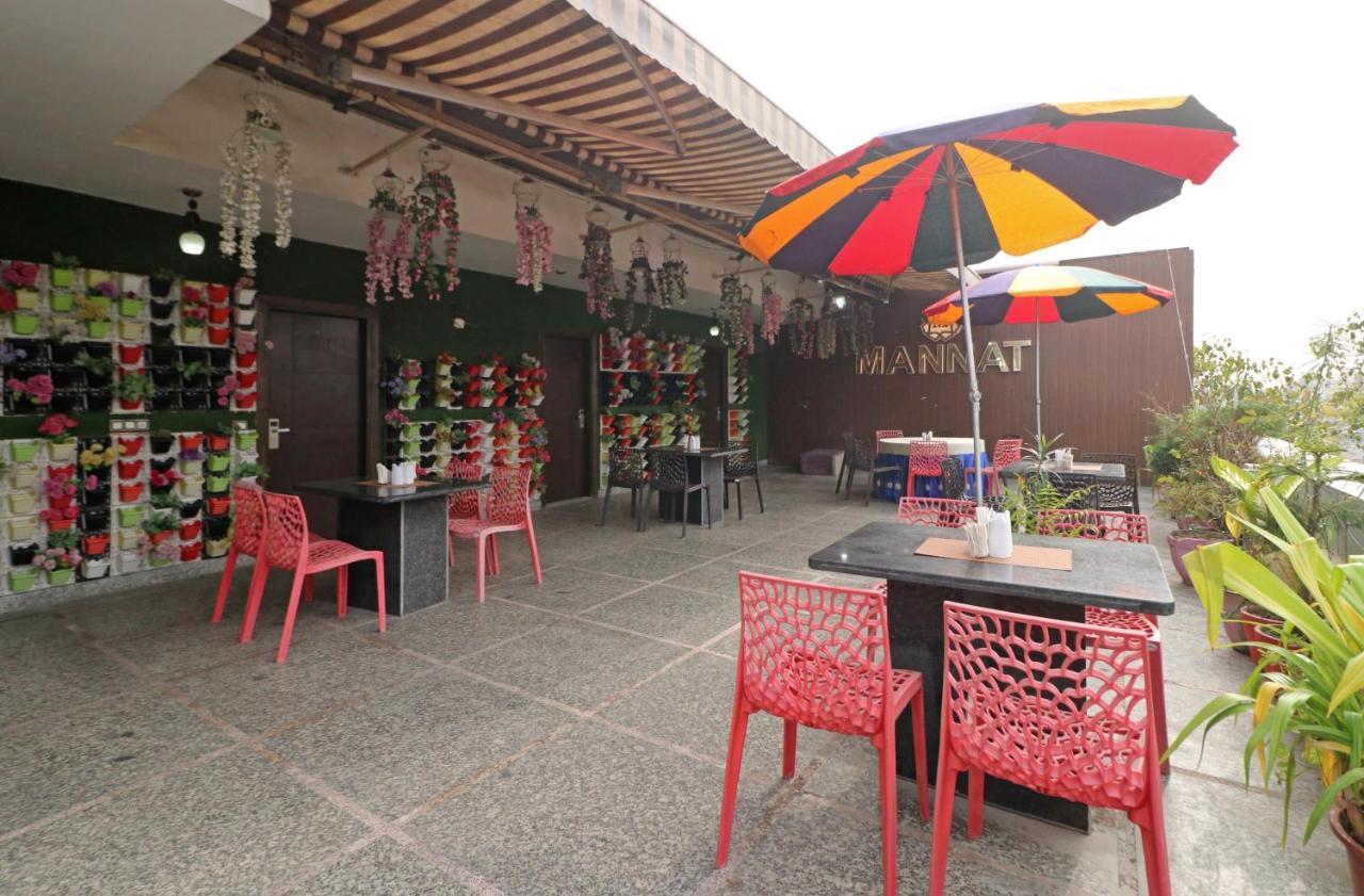 Hotel Mannat International By Mannat New Delhi Bagian luar foto
