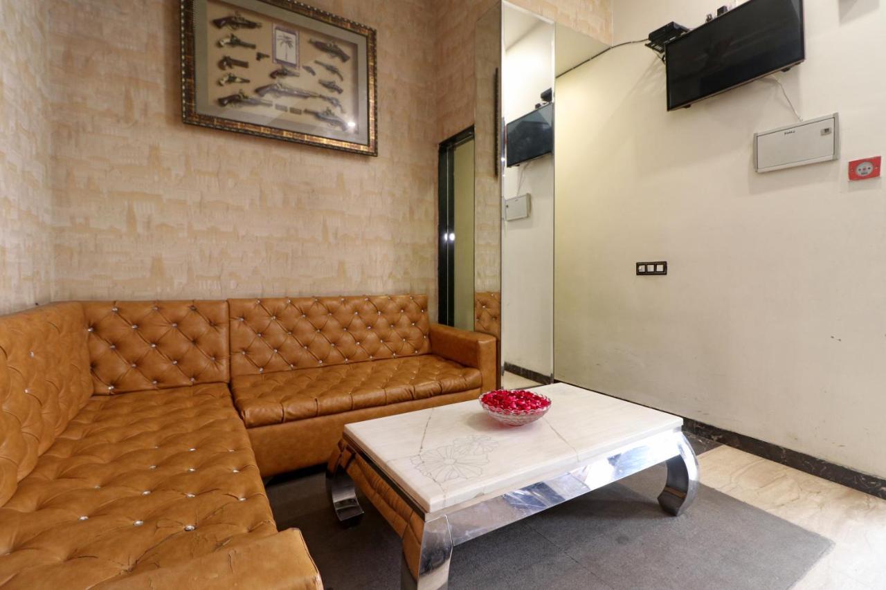 Hotel Mannat International By Mannat New Delhi Bagian luar foto
