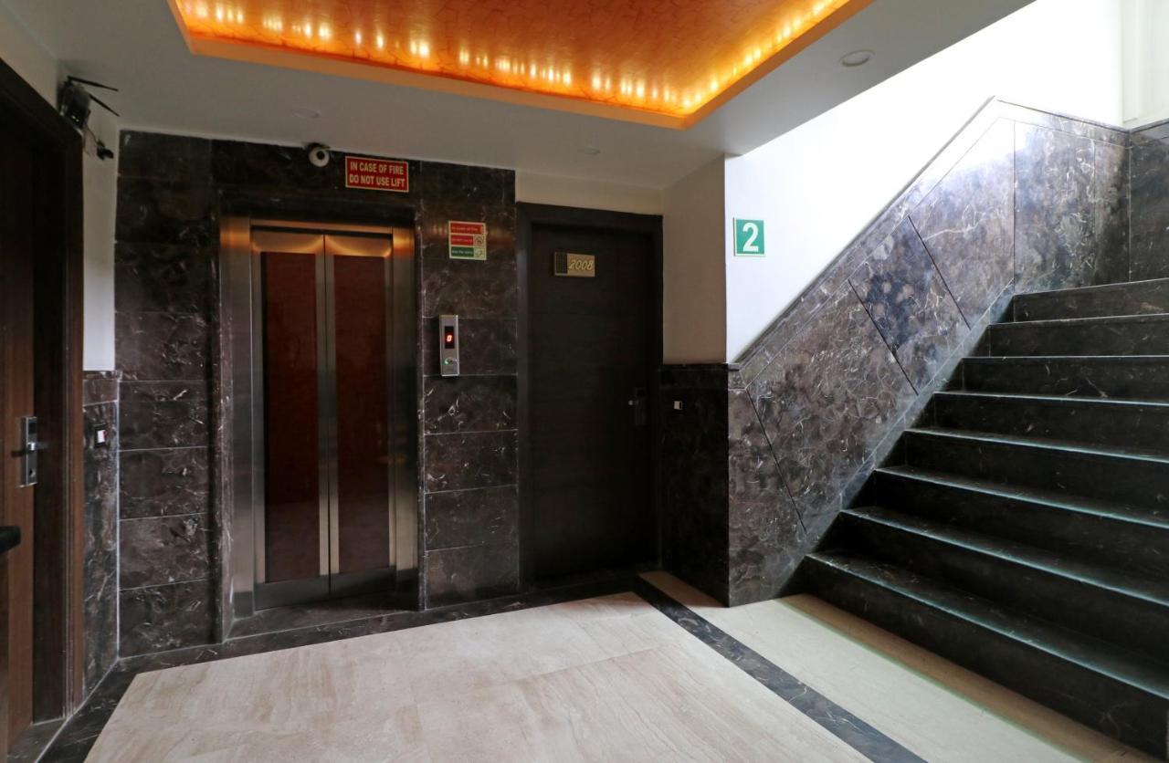 Hotel Mannat International By Mannat New Delhi Bagian luar foto