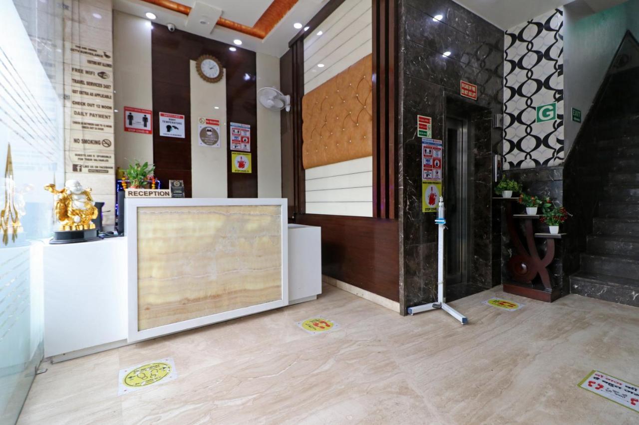 Hotel Mannat International By Mannat New Delhi Bagian luar foto